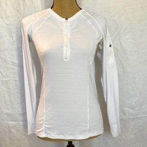 Athleta Women's white work out top, size small